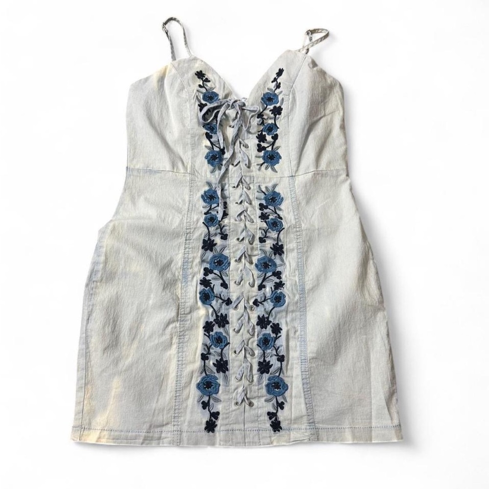 Floral Embroidered Lace Up Mini Dress - Picture 7 of 16
